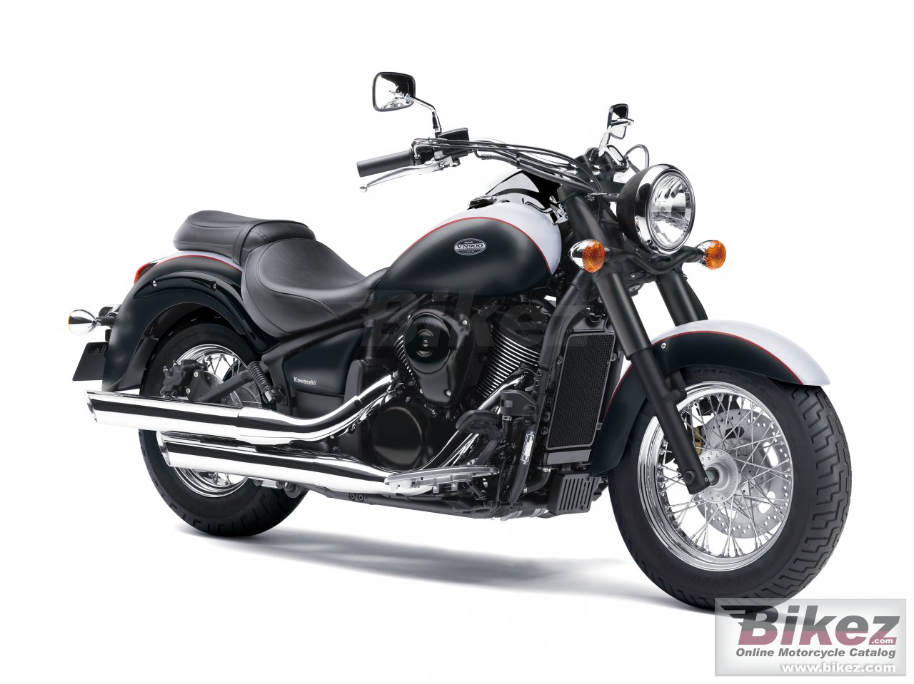 Big Kawasaki vn 900 classic special edition picture and wallpaper from Bikez.com